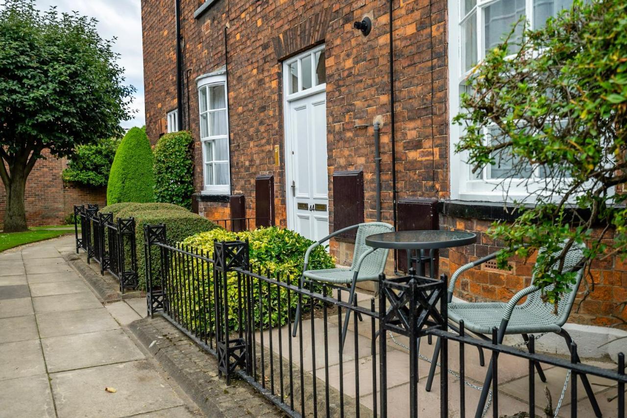 Studio 44 Apartment York Bagian luar foto
